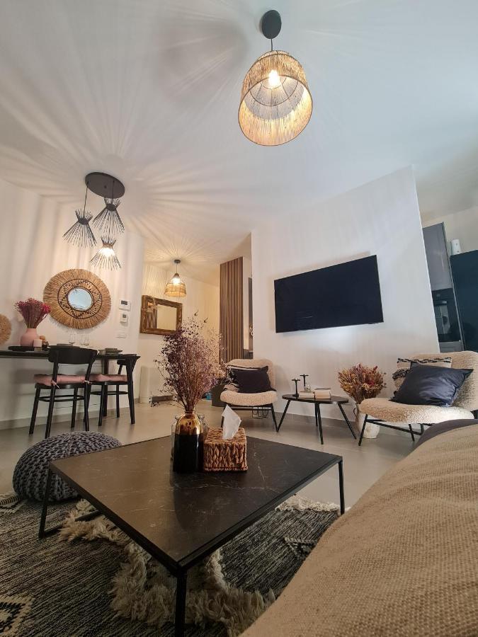 New - Apartment Finis セニ エクステリア 写真
