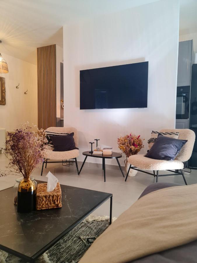 New - Apartment Finis セニ エクステリア 写真